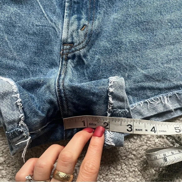 Abercrombie and Fitch shorts denim jean shorts natural rise 26 / 2 - Picture 5 of 7